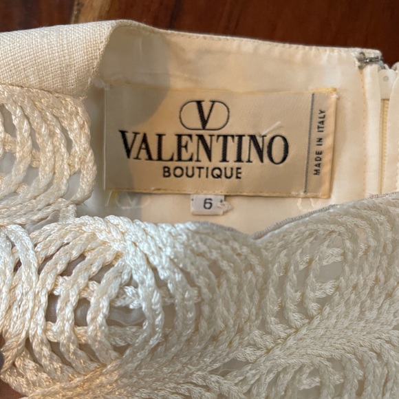 VALENTINO
EMBROIDERED OVERLAY SHELL TOP - Picture 2 of 13